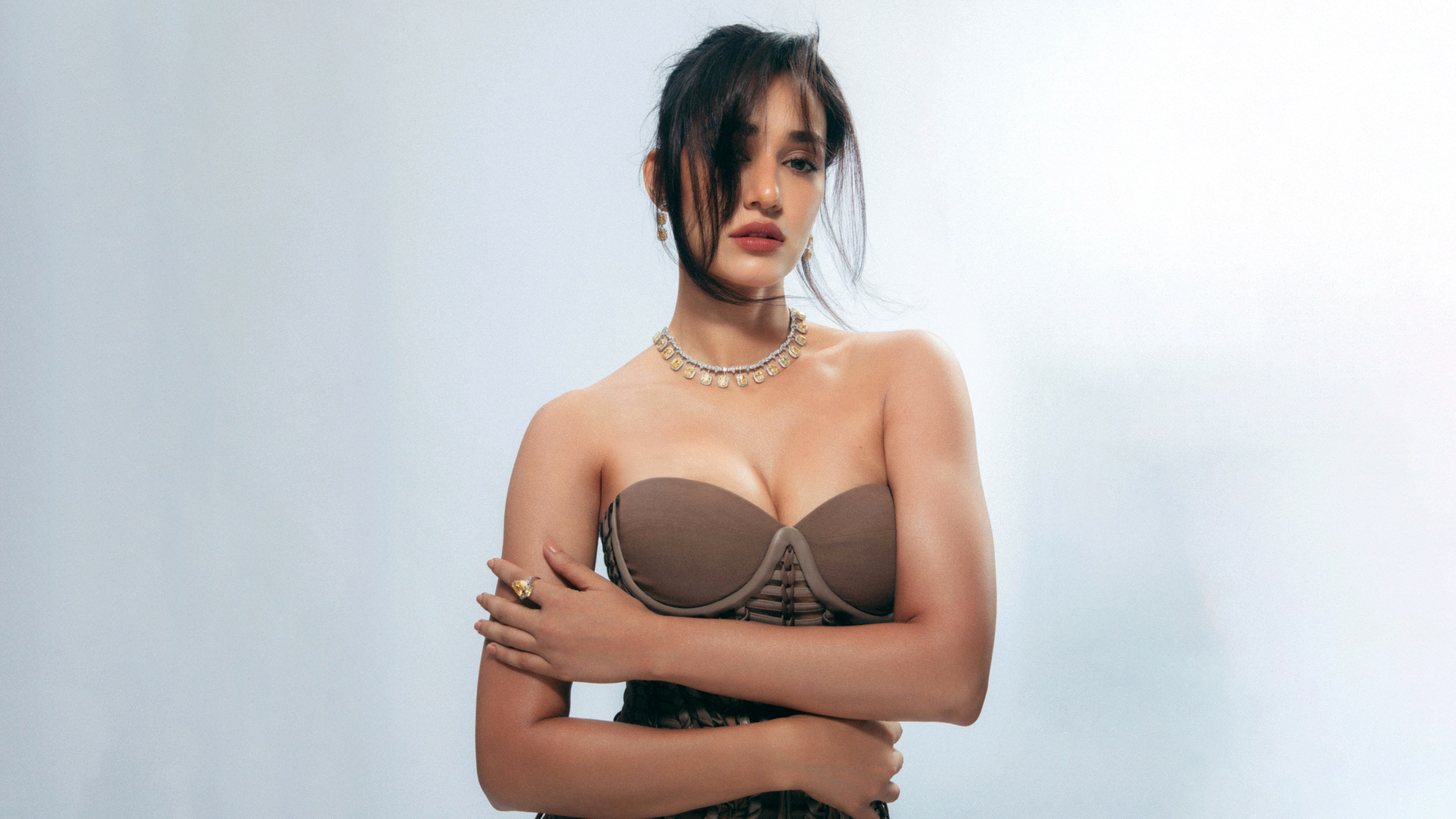 Disha Patani, Sin tirantes, 8K, Actriz india, 5K, Glamurosa, Retrato