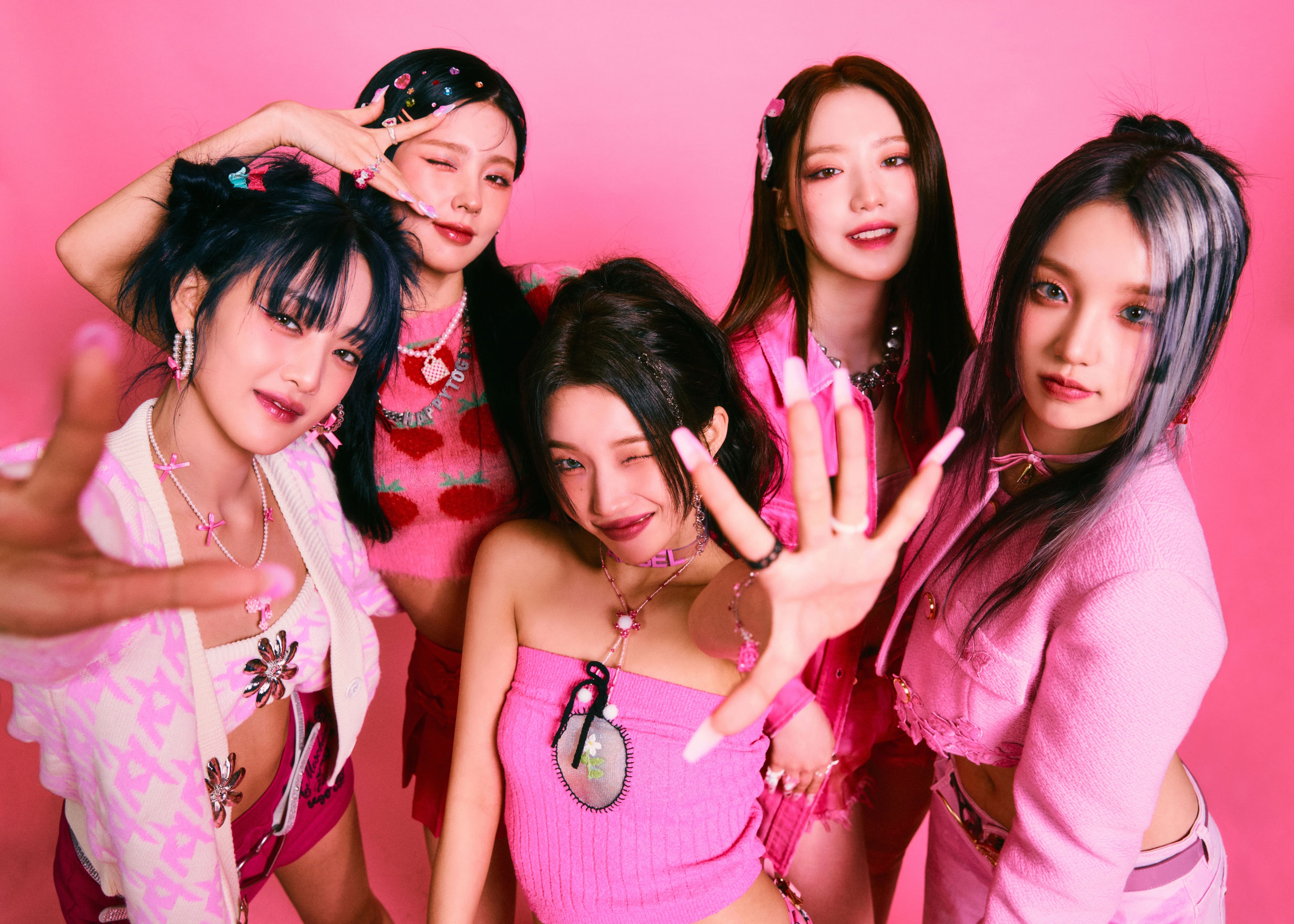 (G)I-dle, Estética rosa, 5K, Grupo femenino, Cantantes coreanas, Cantantes de K-pop, Yuqi, Minnie, Miyeon, Shuhua, Soojin, Soyeon, Fondo rosa