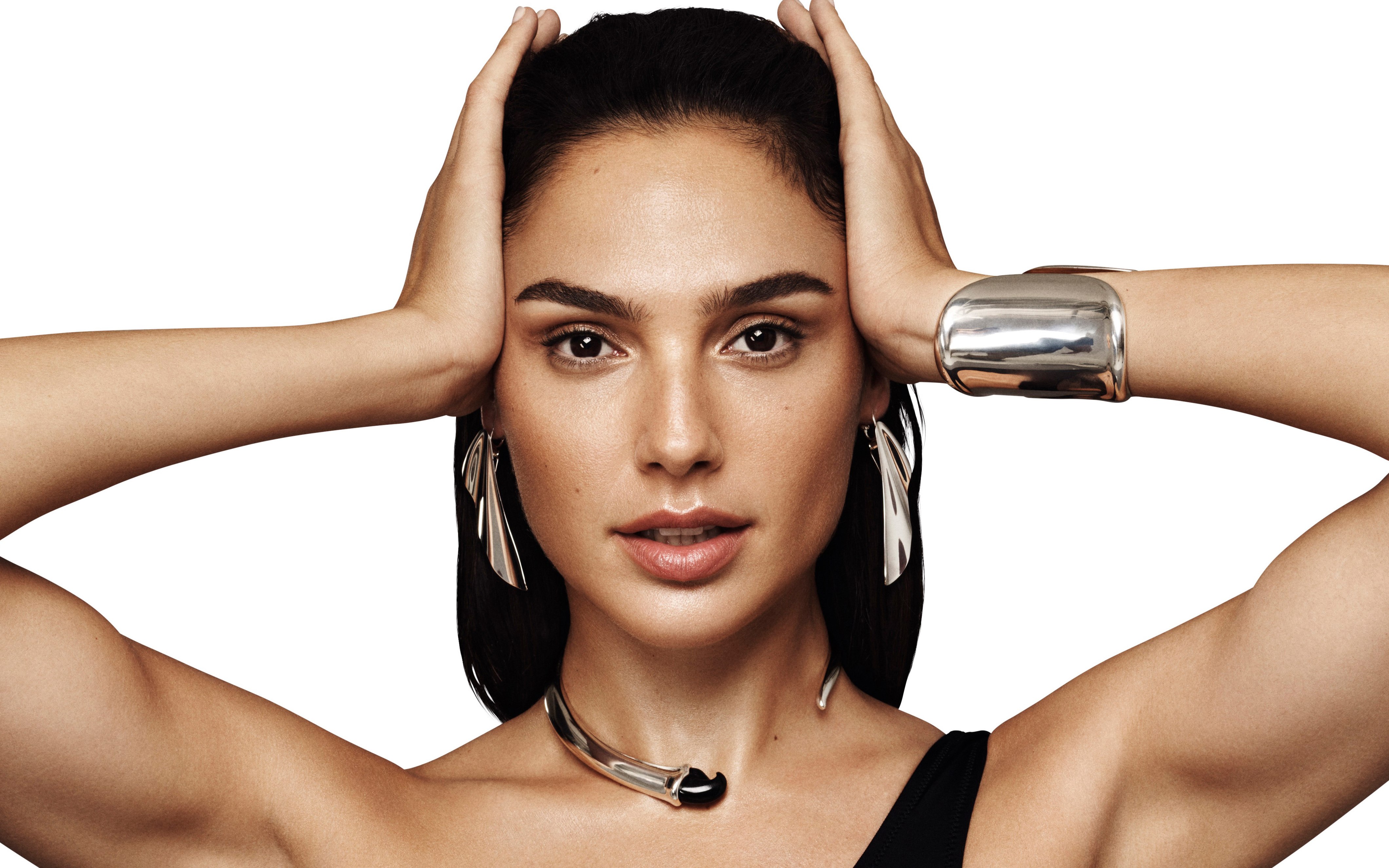 Gal Gadot, Hermosa actriz