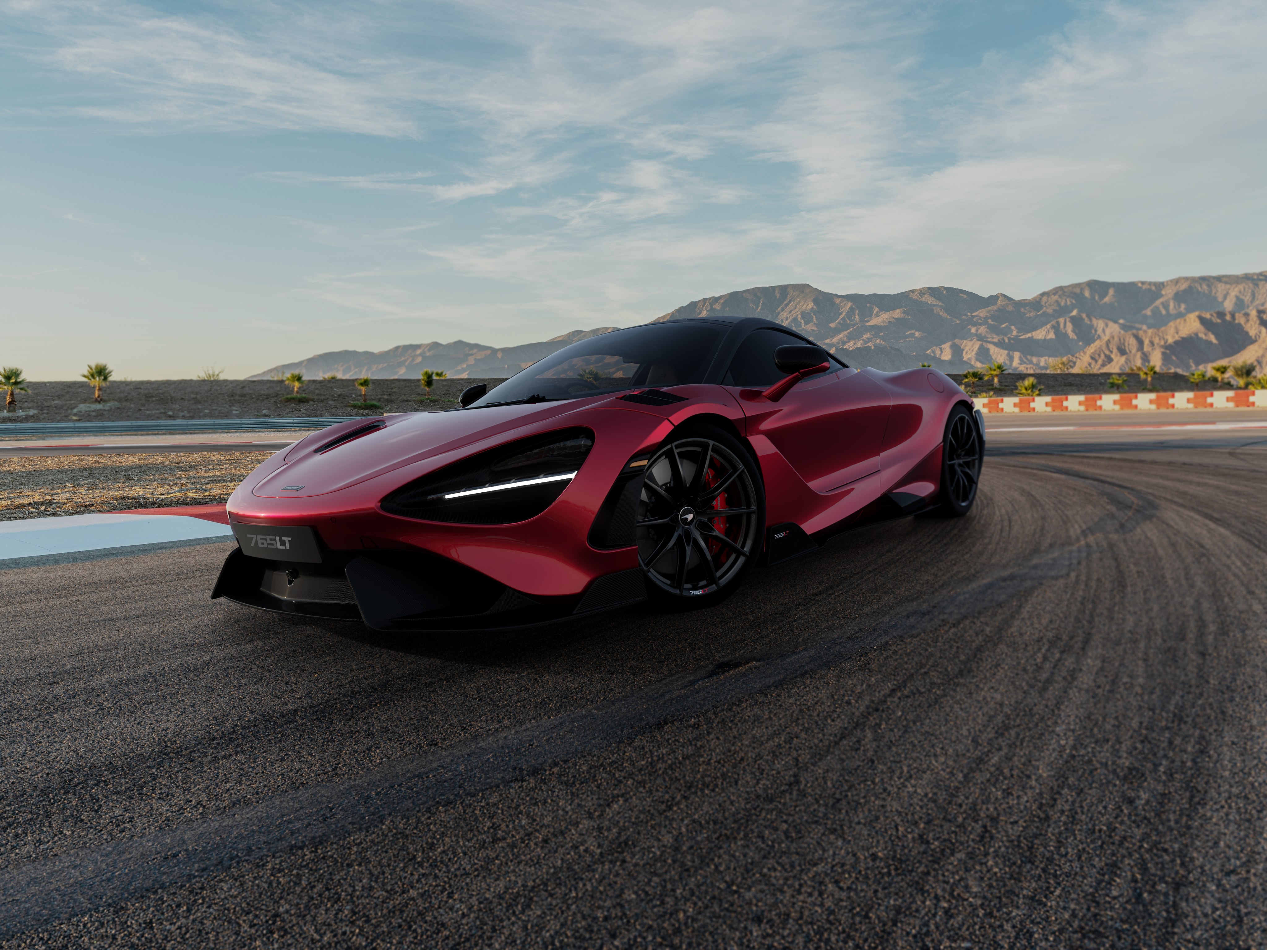 McLaren 765LT, Circuito de carreras, CGI