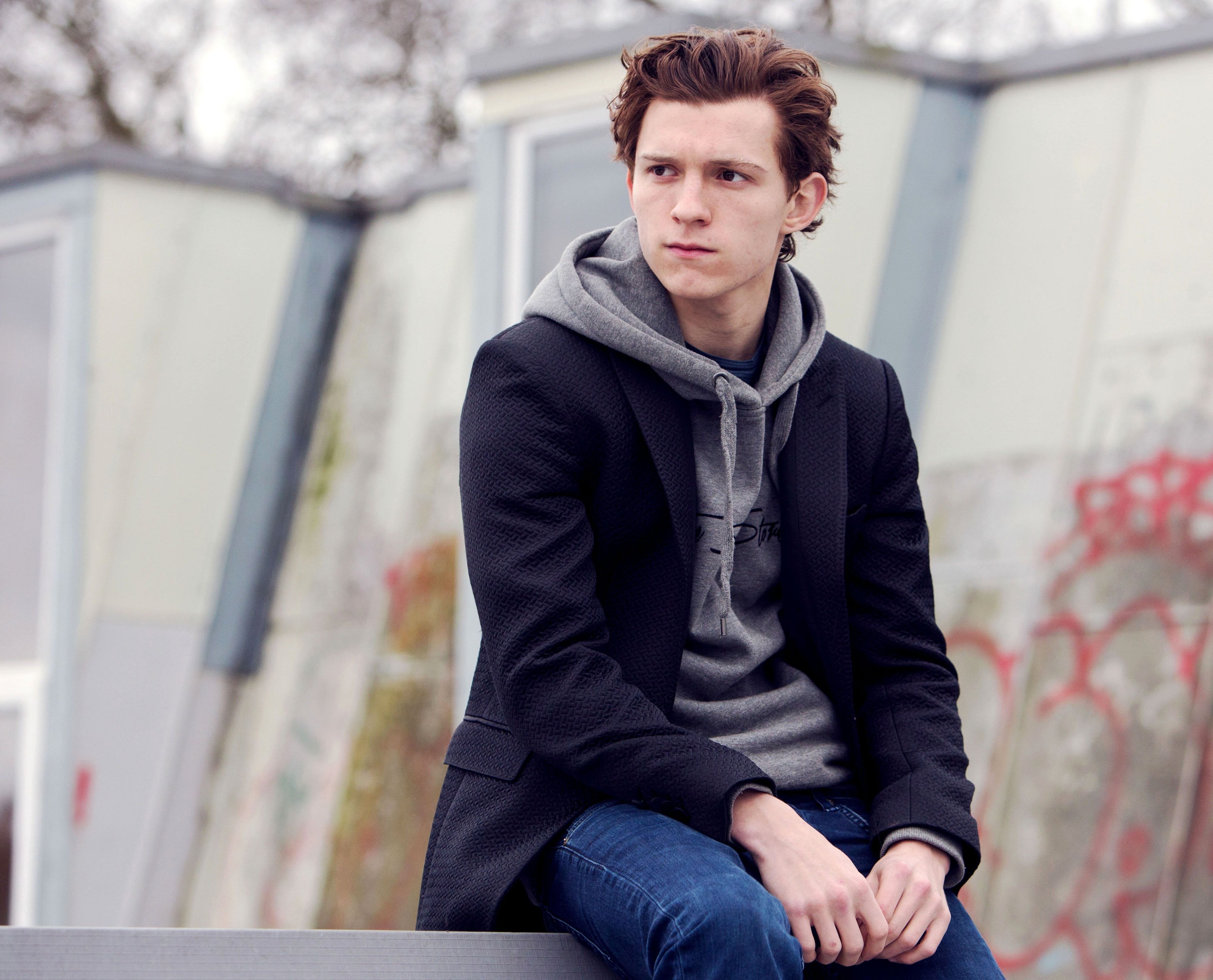 Tom Holland, Actor inglés, Retrato